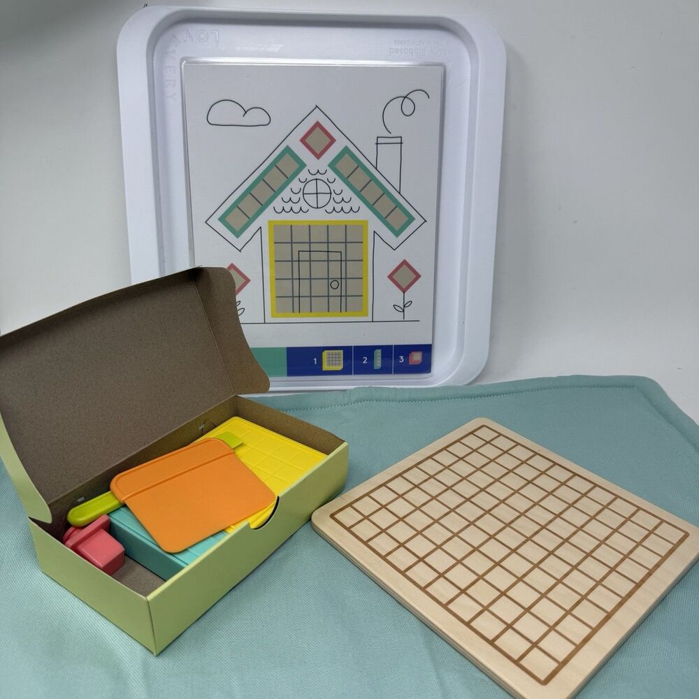Lovevery The Examiner Play Kit Mat Unit Block Builders & Activity Card